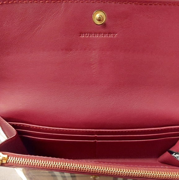 Burberry Haymarket Check wallet - Picture 9 of 16